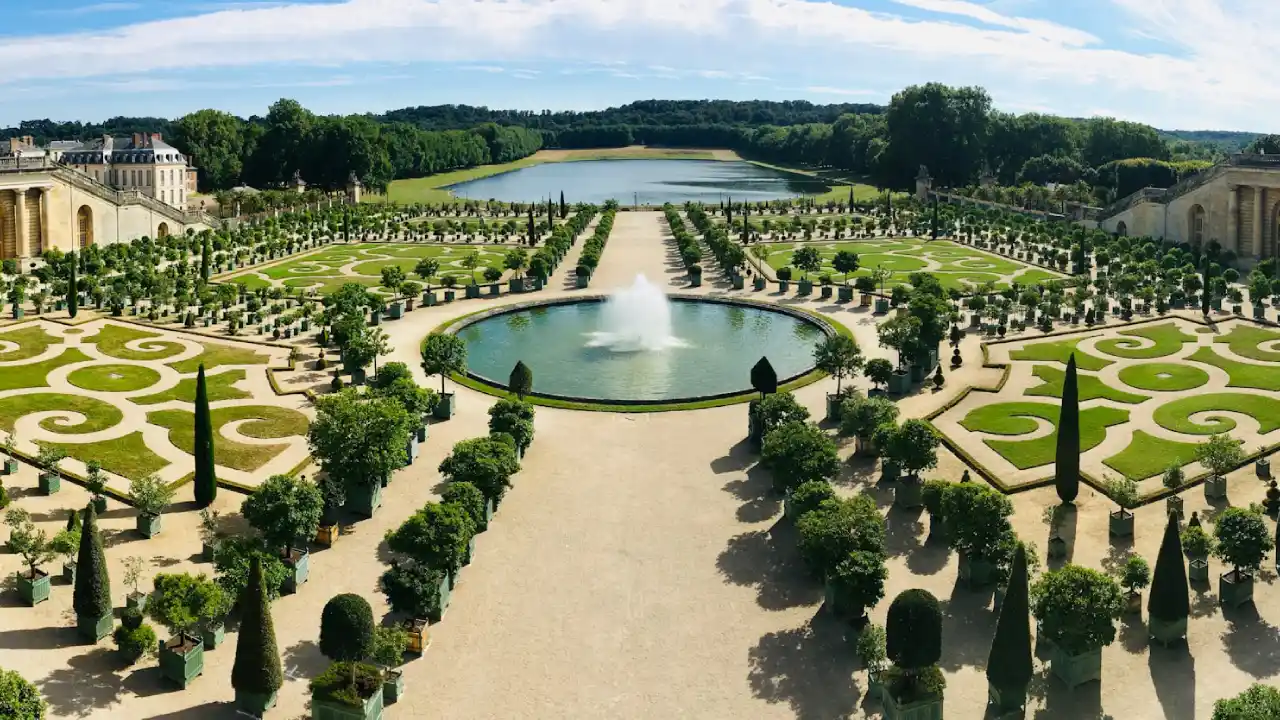 Palace of Versailles Baroque characteristics